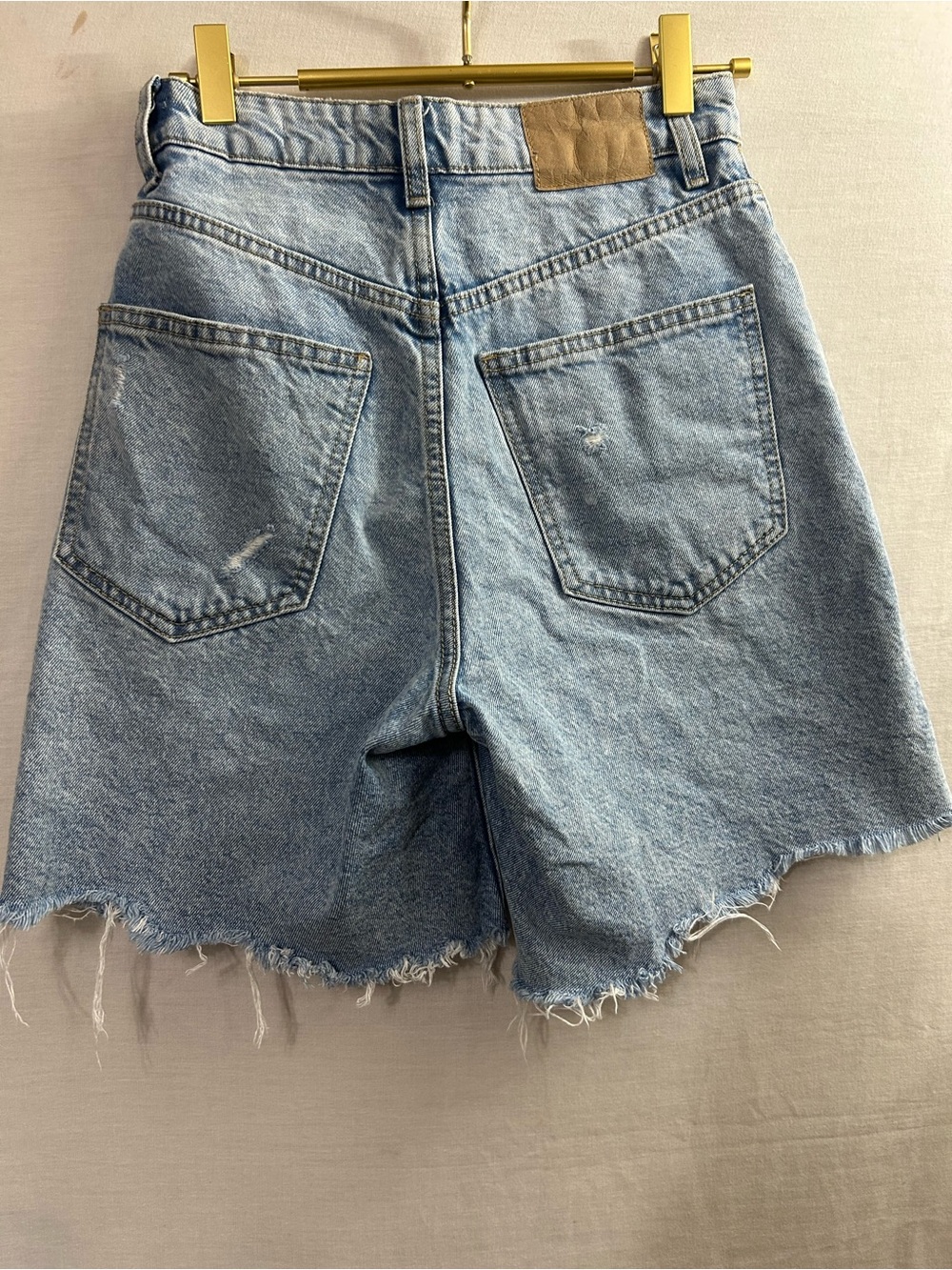 Cotton On Curvy Relaxed Denim Shorts - Picture 2 of 4